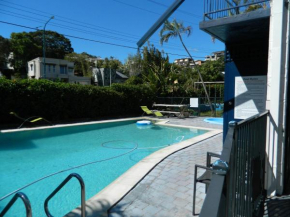  Miami Shore Apartments & Motel  Серферс-Парадайс